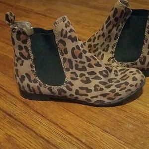Leopard/cheetah print ankle boots size 5.5